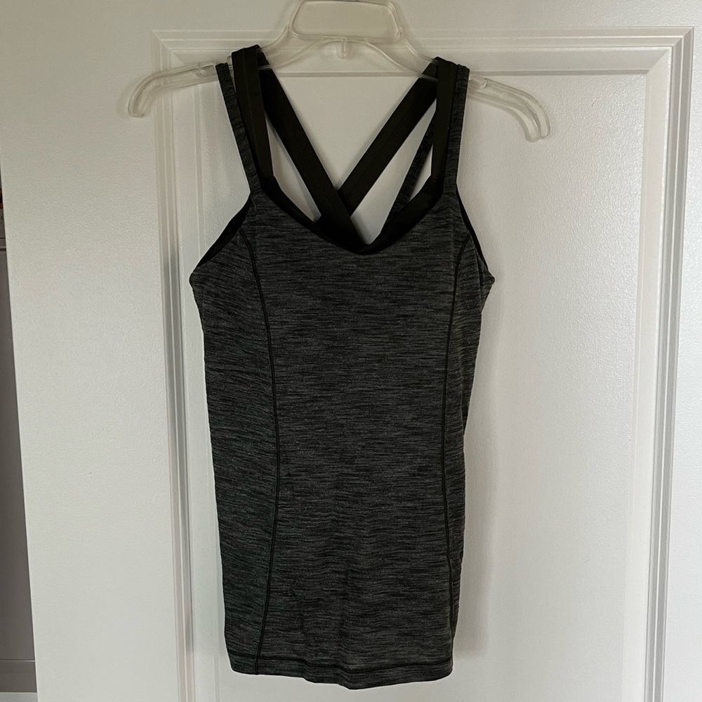 Lululemon Silverescent cross cross back flowy tank with built in bra